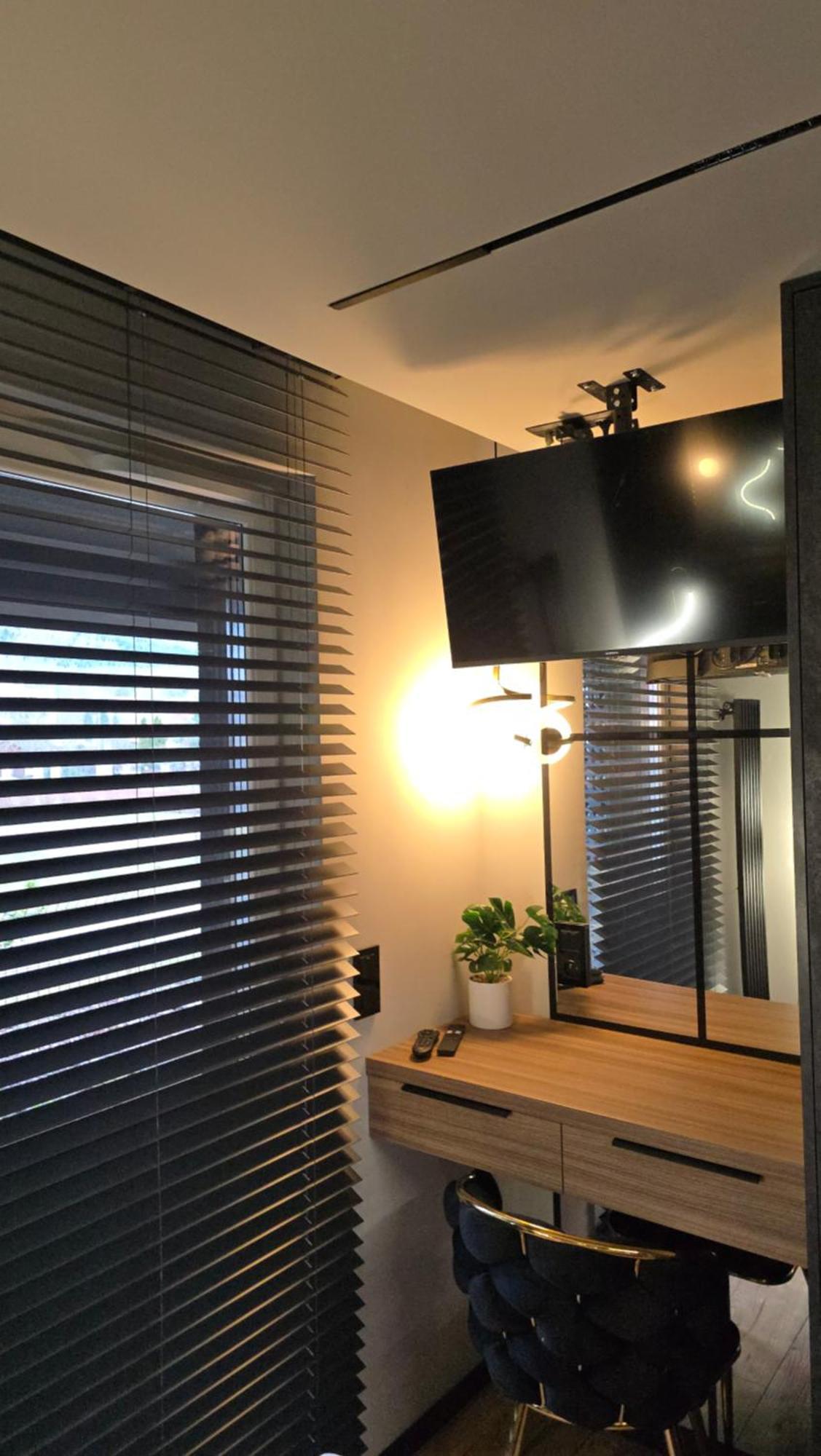 Apartament Dark Prestige New ! - Dostep 24H, Projektor , Garaz Podziemny , Klimatyzacja , Duzy Taras Kielce Zimmer foto